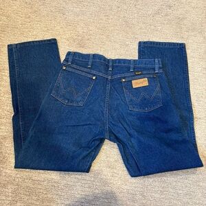Wrangler 13MWZ 100% Cotton Blue Straight Leg Jean - Size W34 L31